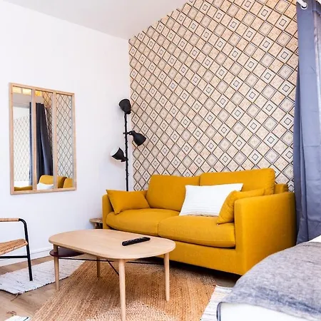 Cosy - Centre-ville De - 4 Pers