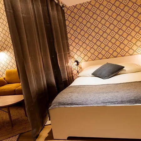 Cosy - Centre-ville De - 4 Pers * Caen