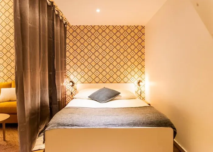 4-person Apartment, Center Apartment *